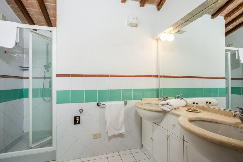Castello Di Fulignano Ottone Superior Apartment ซานจีมิญญาโน ภายนอก รูปภาพ